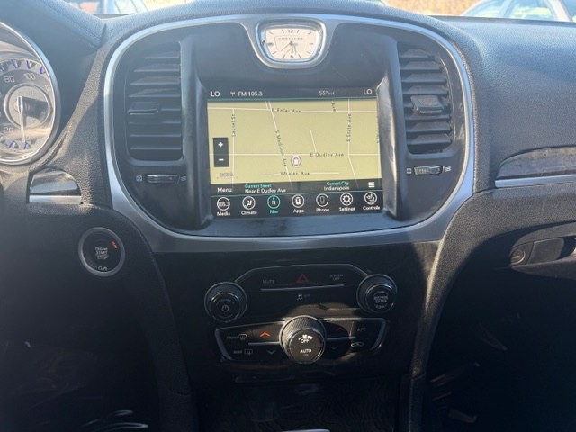 2019 Chrysler 300 Image 18