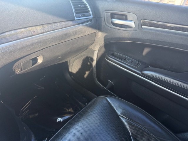 2019 Chrysler 300 Image 21