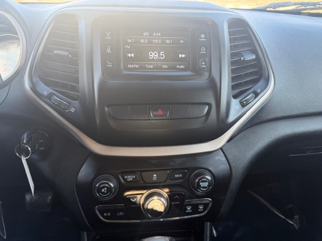 2014 Jeep Cherokee Image 17