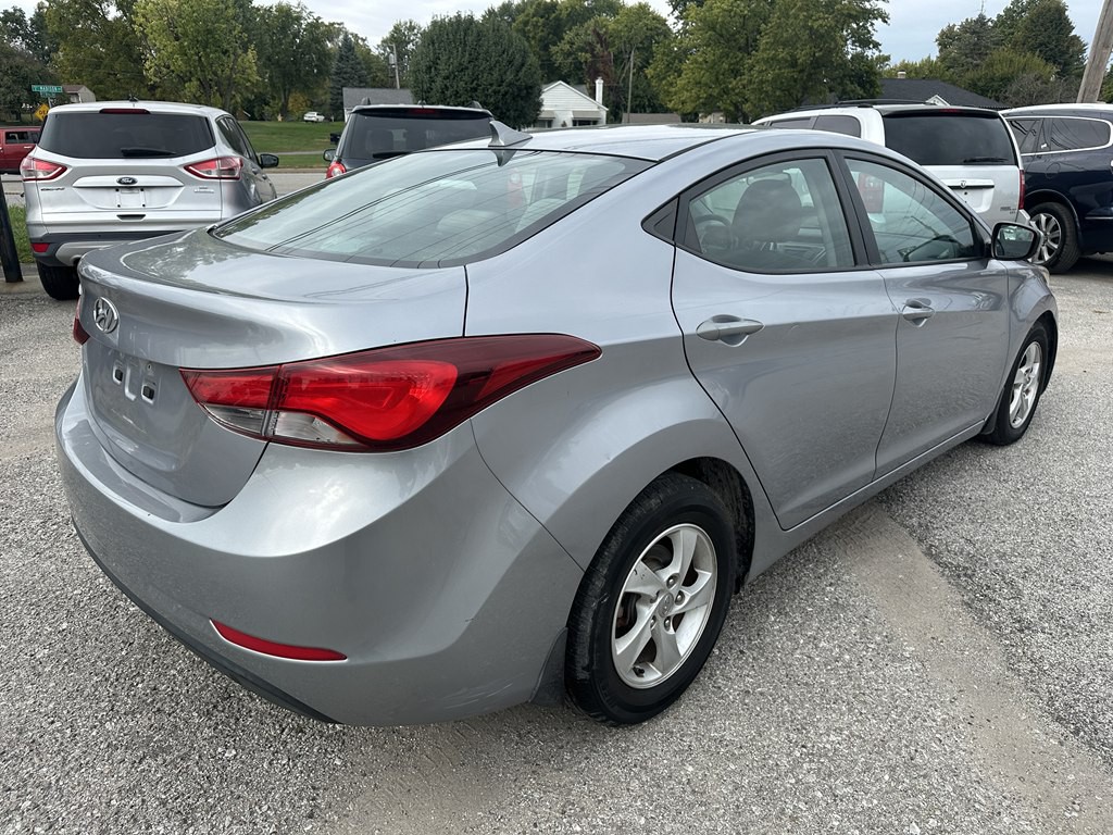 2015 Hyundai Elantra Image 3
