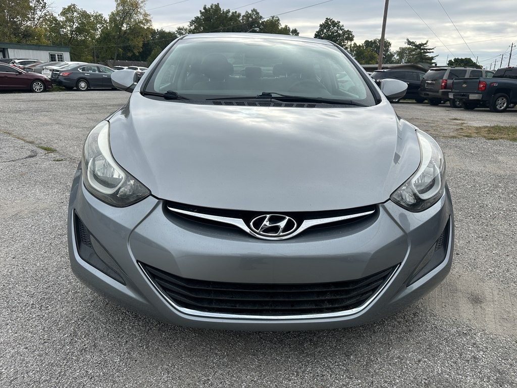 2015 Hyundai Elantra Image 8