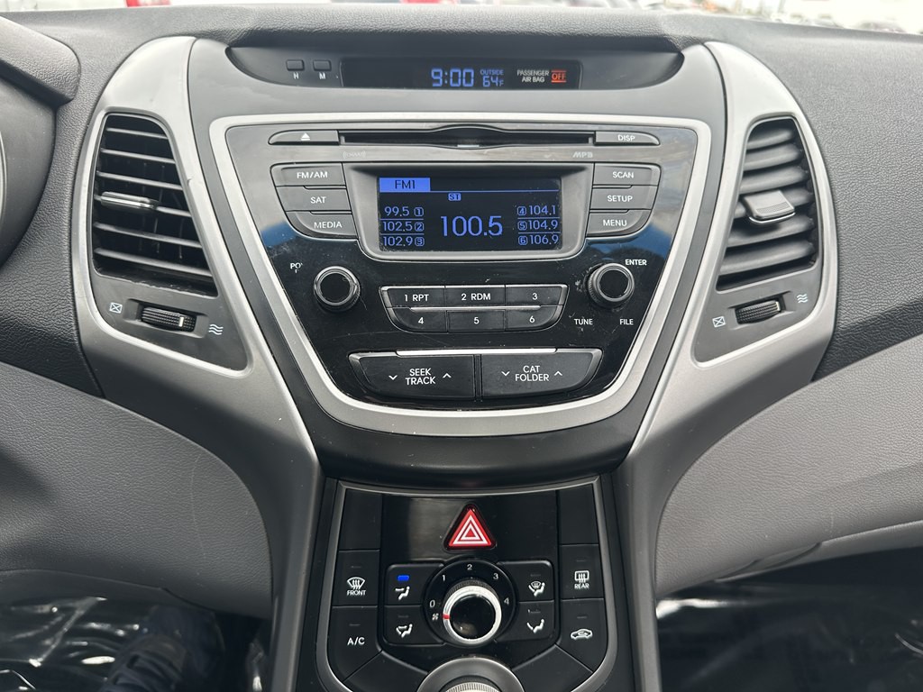 2015 Hyundai Elantra Image 11