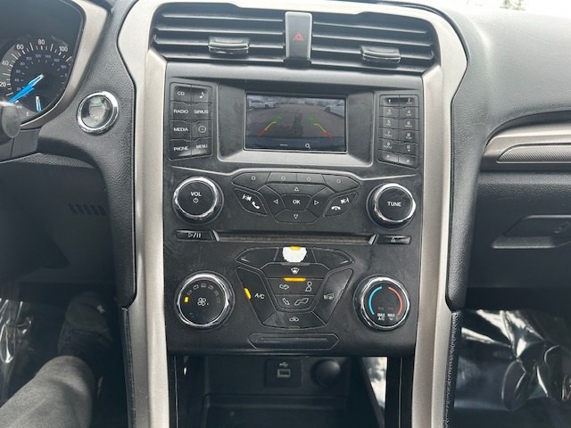 2017 Ford Fusion Image 14