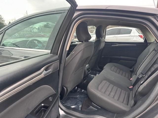 2017 Ford Fusion Image 17