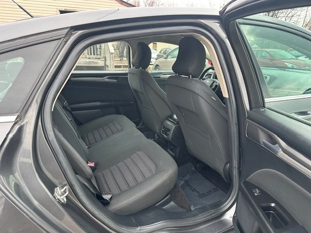 2017 Ford Fusion Image 19