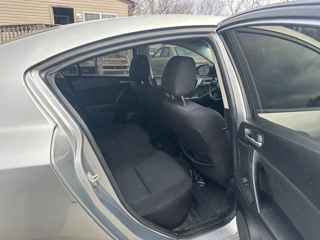 2011 Mazda Mazda3 Image 17