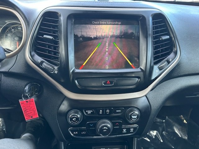 2016 Jeep Cherokee Image 14