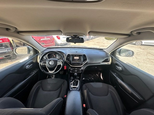 2016 Jeep Cherokee Image 21