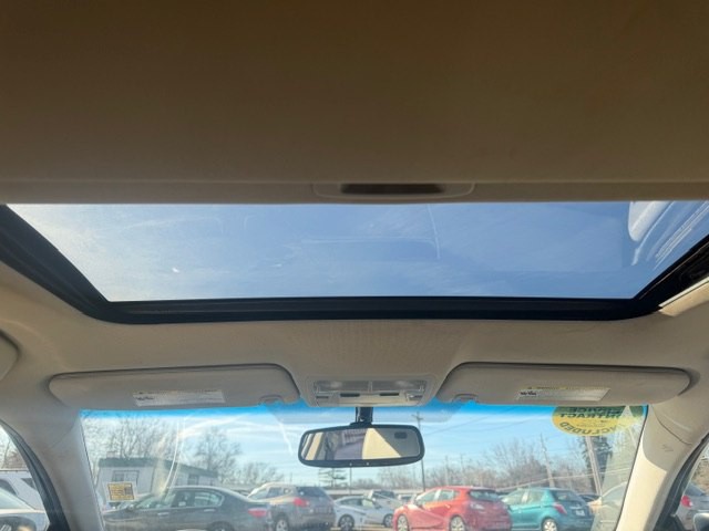 2014 Toyota Avalon Image 12