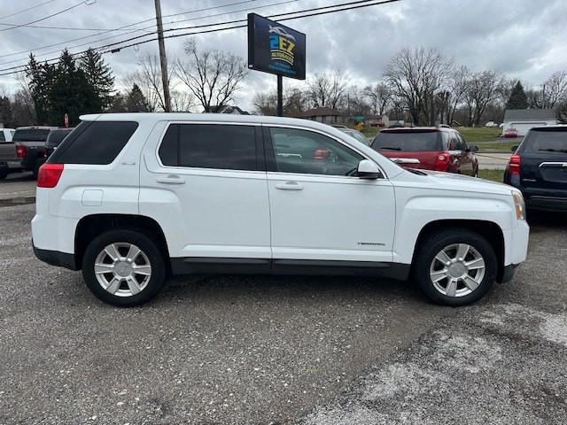 2013 GMC Terrain Image 2