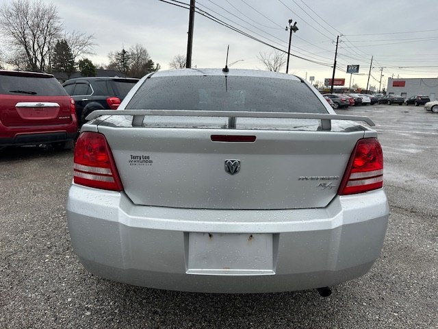2010 Dodge Avenger Image 4