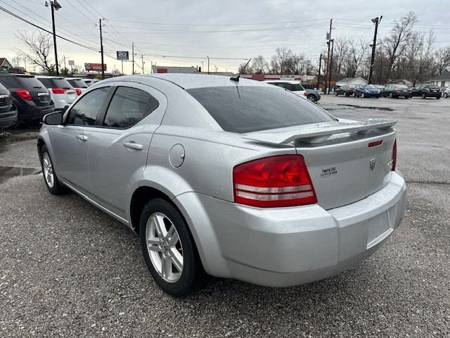 2010 Dodge Avenger Image 5