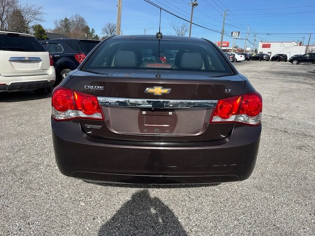 2015 Chevrolet Cruze Image 4