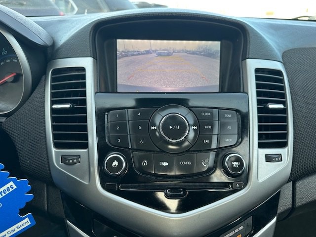 2015 Chevrolet Cruze Image 15