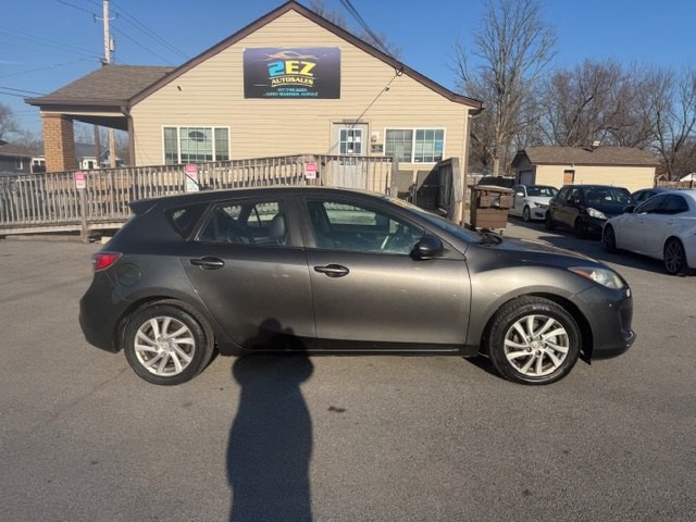 2012 Mazda Mazda3 Image 2