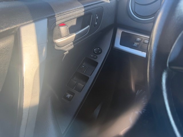 2012 Mazda Mazda3 Image 22