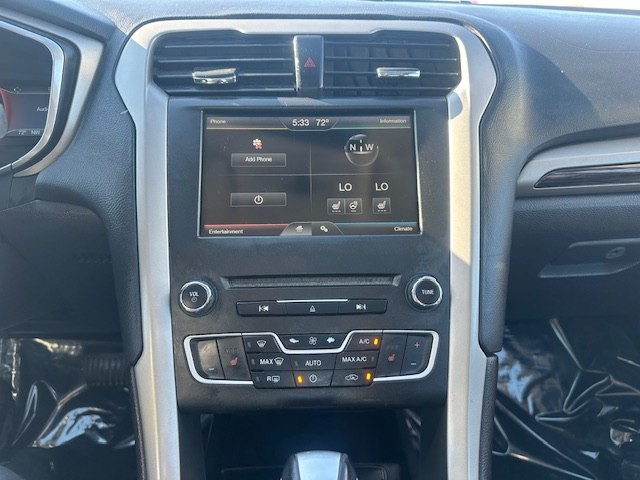 2016 Ford Fusion Image 13