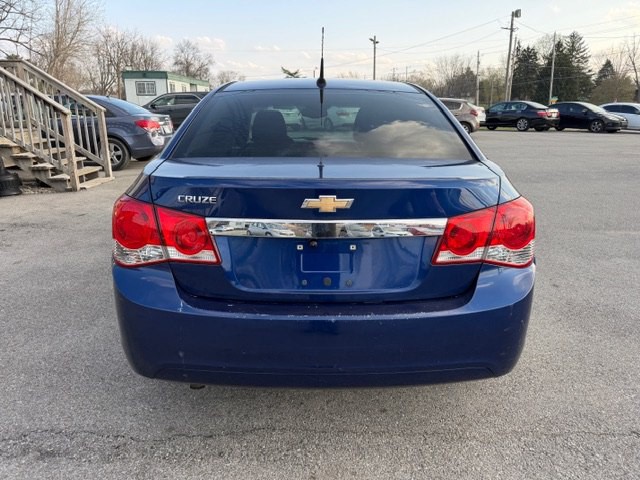 2013 Chevrolet Cruze Image 4