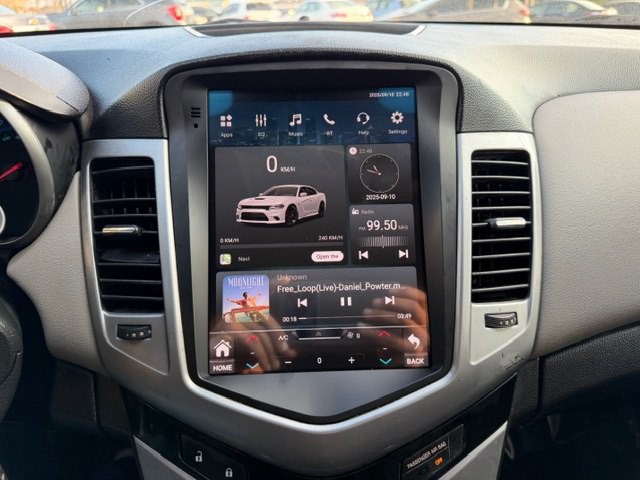 2013 Chevrolet Cruze Image 17