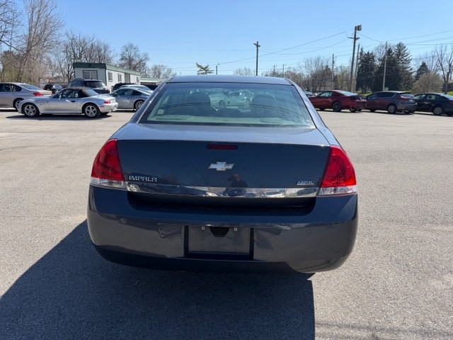 2010 Chevrolet Impala Image 4