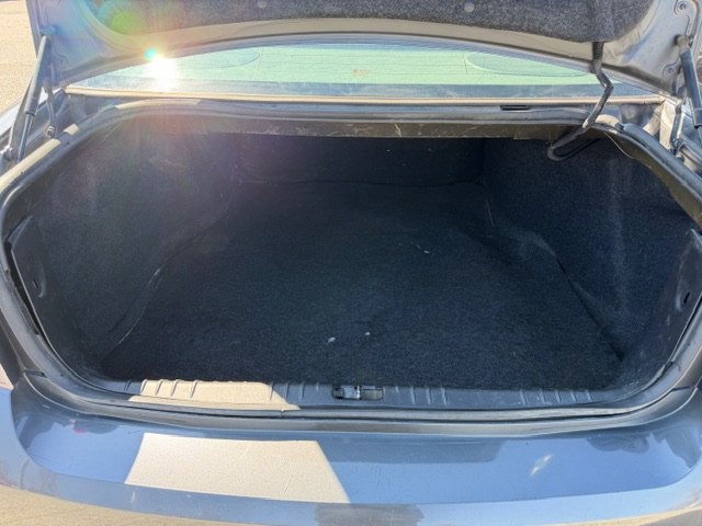 2010 Chevrolet Impala Image 17