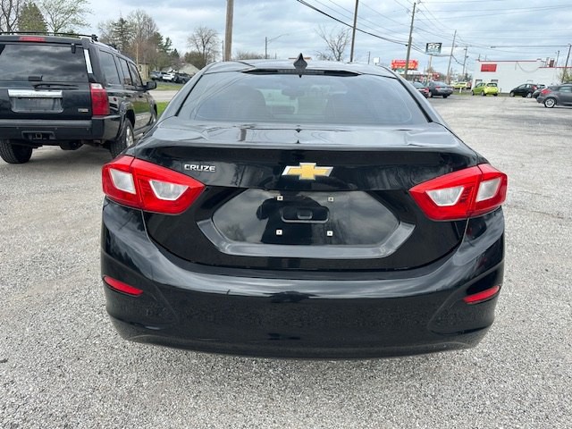 2016 Chevrolet Cruze Image 4