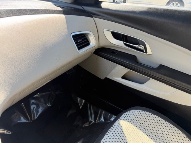 2010 Chevrolet Equinox Image 19