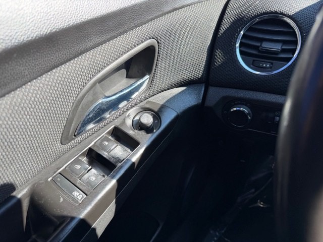 2014 Chevrolet Cruze Image 21