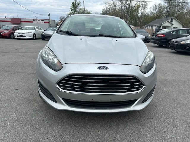 2016 Ford Fiesta Image 8