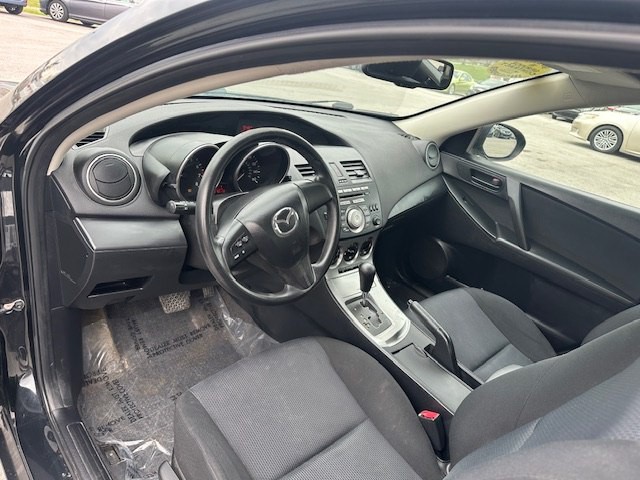 2010 Mazda Mazda3 Image 9