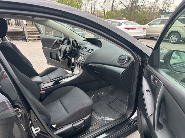 2010 Mazda Mazda3 Image 17