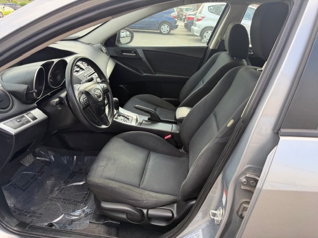2011 Mazda Mazda3 Image 9