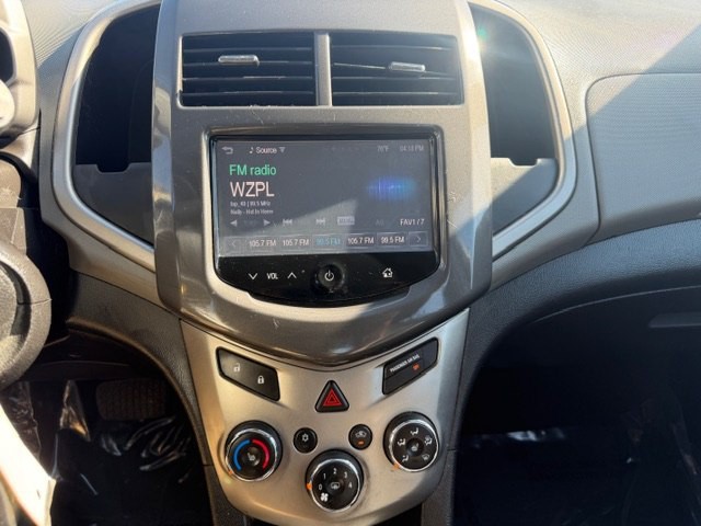 2014 Chevrolet Sonic Image 17