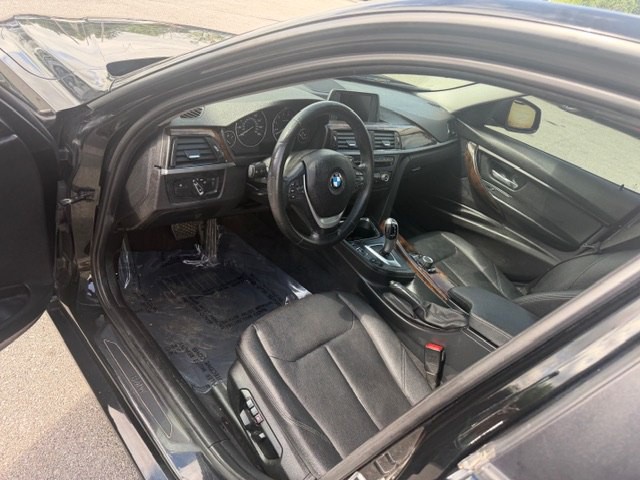 2015 BMW 3 Series Image 10