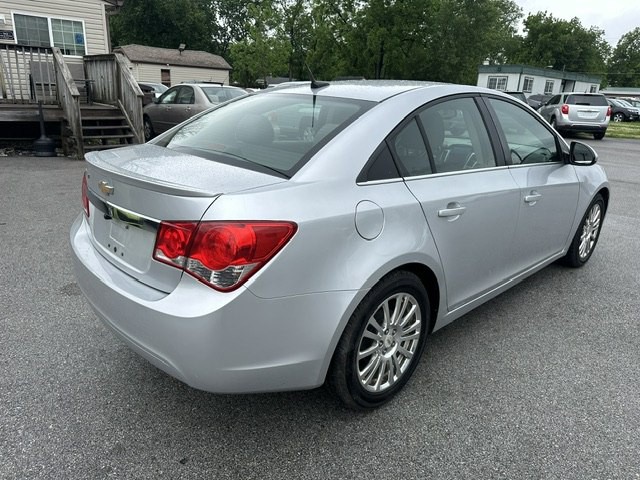 2011 Chevrolet Cruze Image 3