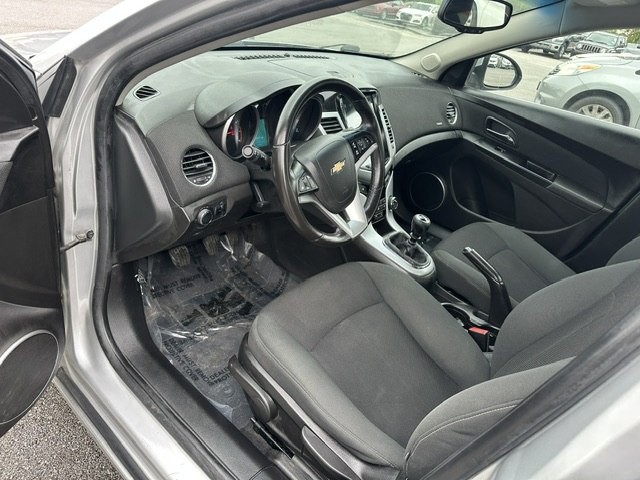 2011 Chevrolet Cruze Image 9