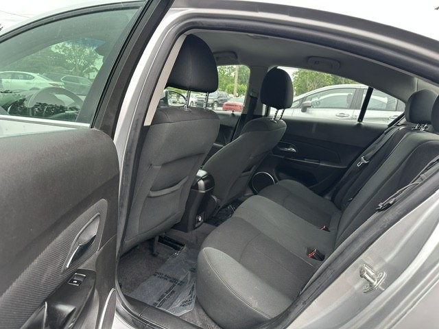 2011 Chevrolet Cruze Image 16