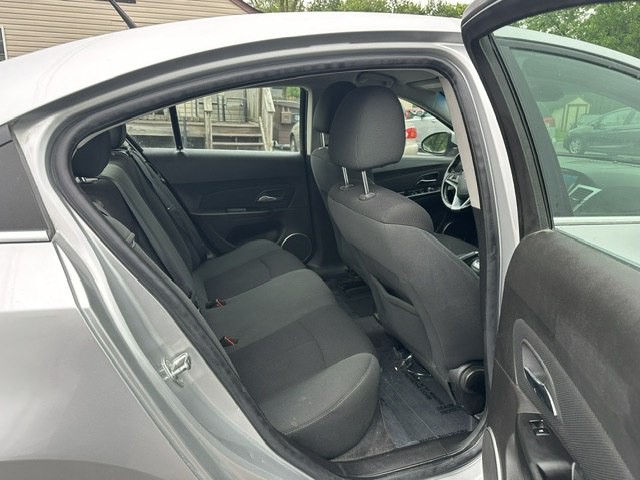 2011 Chevrolet Cruze Image 18