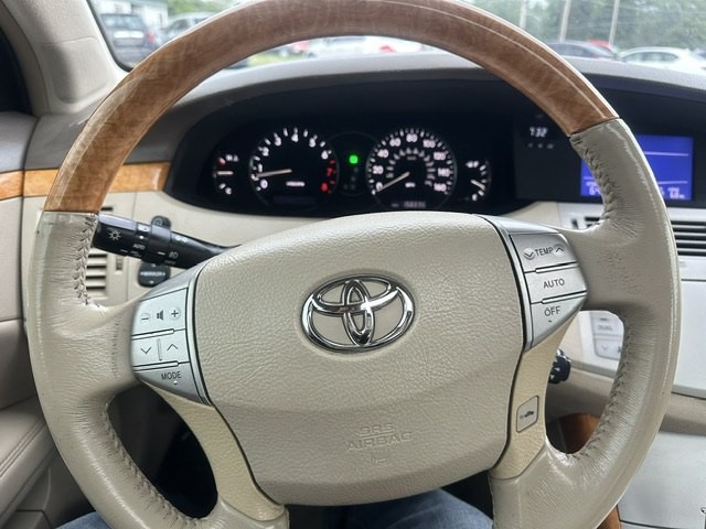 2007 Toyota Avalon Image 12