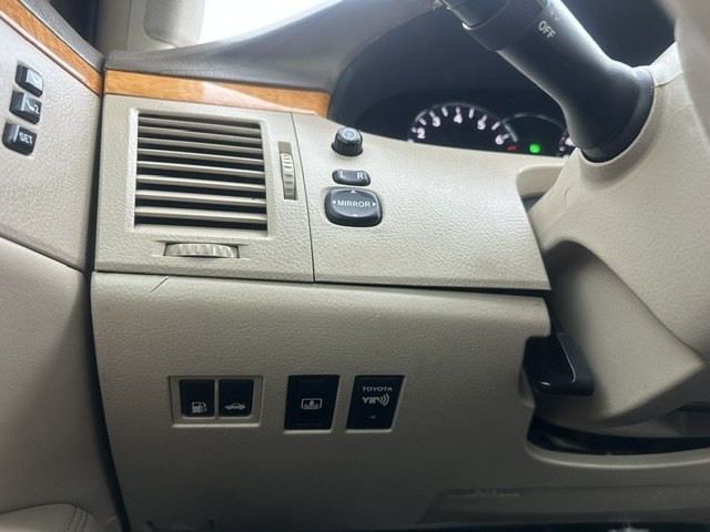 2007 Toyota Avalon Image 15