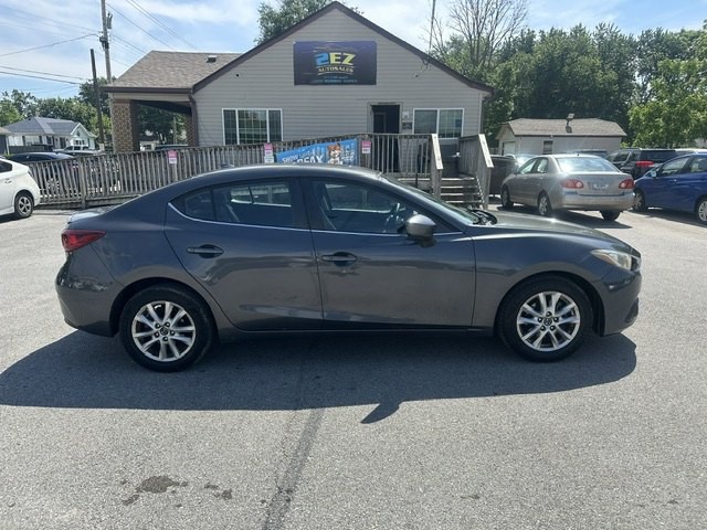 2015 Mazda Mazda3 Image 2