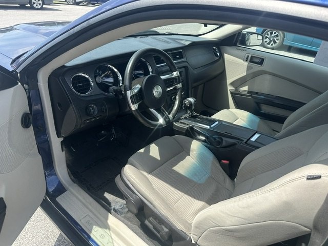 2011 Ford Mustang Image 9