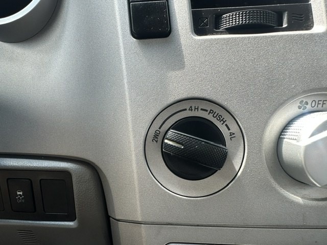 2007 Toyota Tundra Image 12