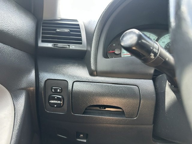 2011 Toyota Camry Image 14
