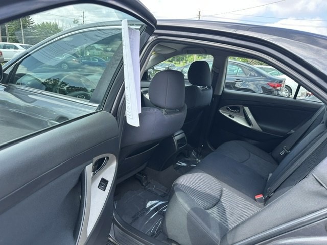 2011 Toyota Camry Image 16