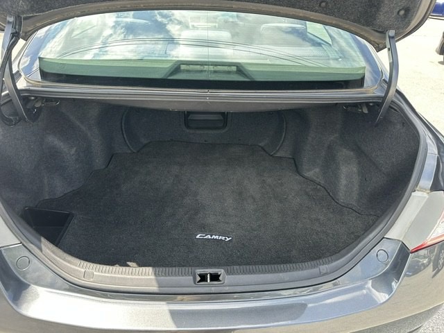 2011 Toyota Camry Image 17