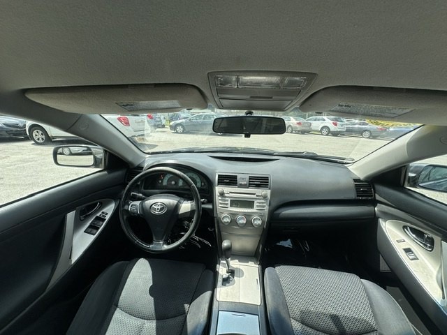 2011 Toyota Camry Image 20