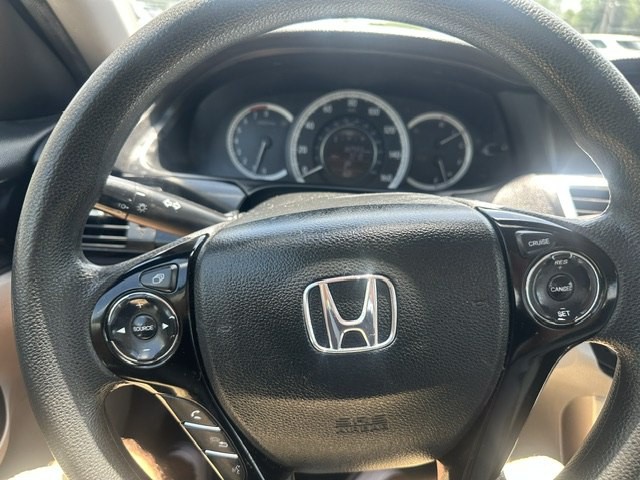 2016 Honda Accord Image 11