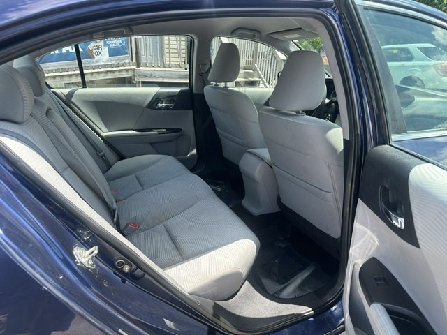 2016 Honda Accord Image 18