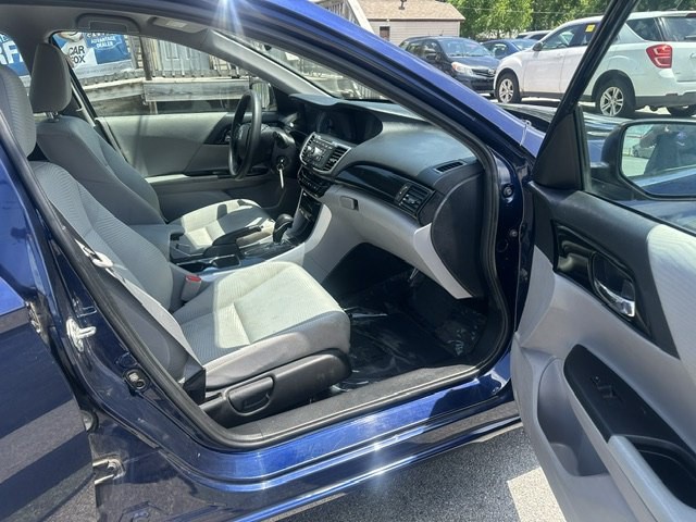 2016 Honda Accord Image 19